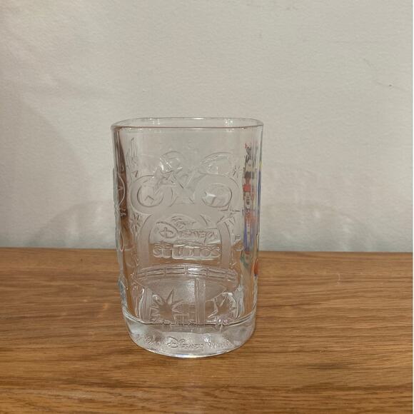 Walt Disney World Year 2000 Celebration McDonalds Collector Glass Tumbler - Picture 4 of 5